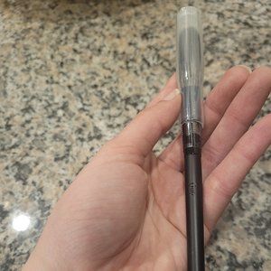 QUO DETAIL HIGHLIGHTER BRUSH